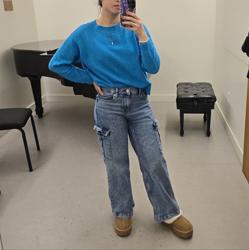 H&M Wool-blend Cerulean Crew Neck Sweater (XS)